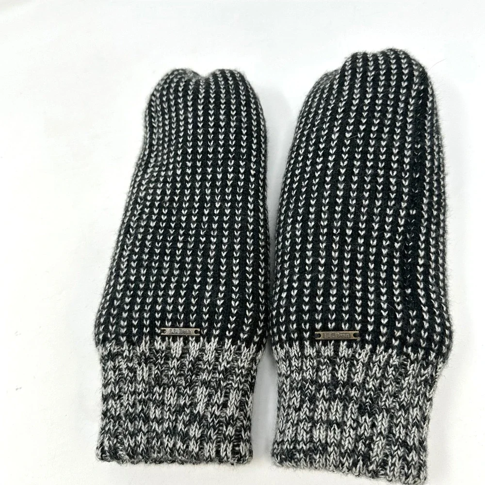 L.L. Bean Knit Sherpa Lined Mittens Black OS‎